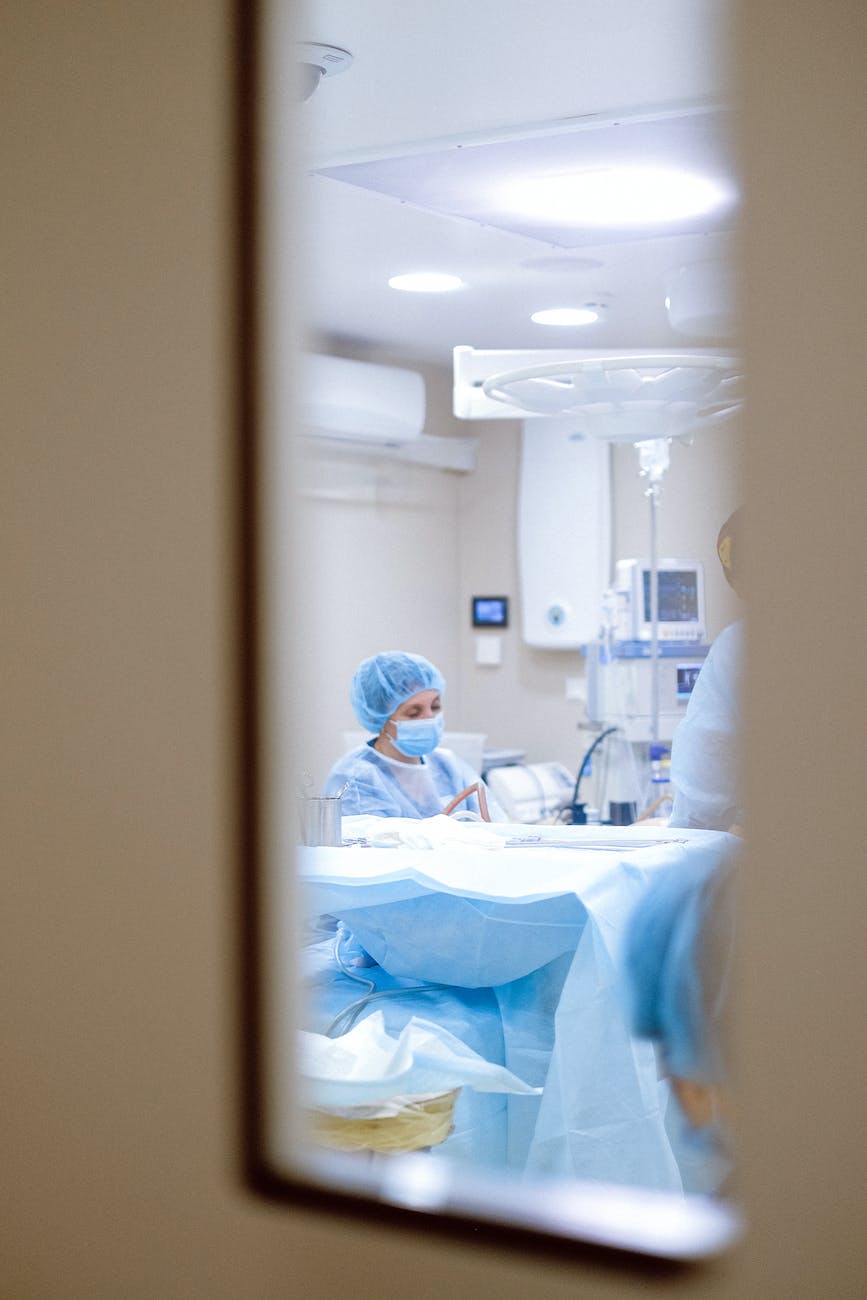 spital photo of healthcare professional inside the operating room